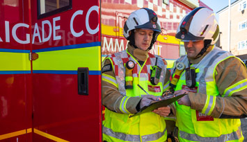 Incident Commanders outside a Command Unit